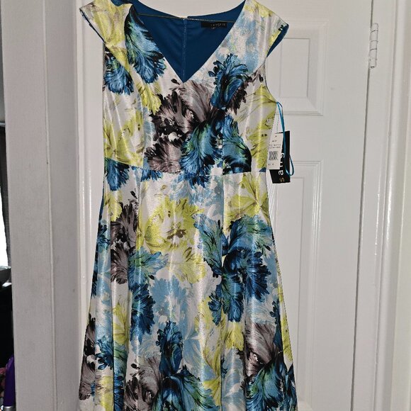 Sangria Brand Midi Floral Dress - Picture 1 of 6